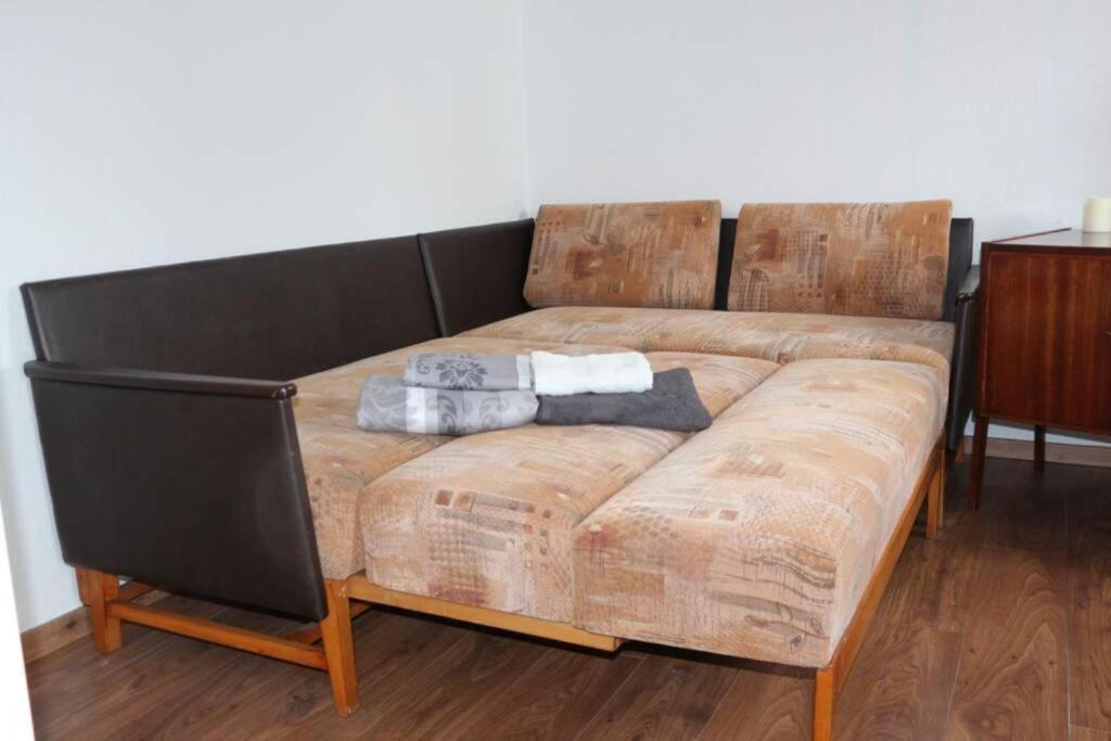 Zentralgelegene 4-raum Bis 8 Pers. Apartamento Dresde